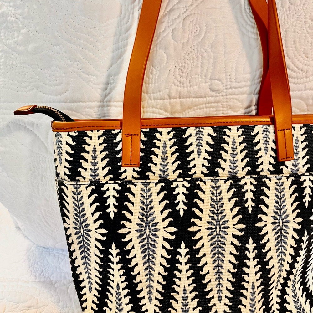 Spartina 449 tote in beautiful blues and whites.